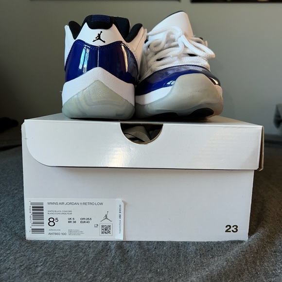 Wmns Air Jordan 11 Retro Low 'Concord Sketch' - Picture 3 of 4